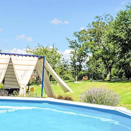 Gorgeous In Saint-priest-les-fouge Casa vacanze Le Bourdoux