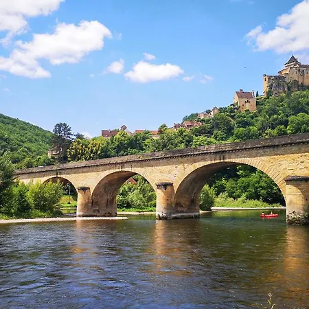 Gorgeous In Saint-priest-les-fouge *
